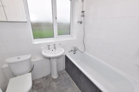 35b Blundells Drive, Wirral, CH46 8SP