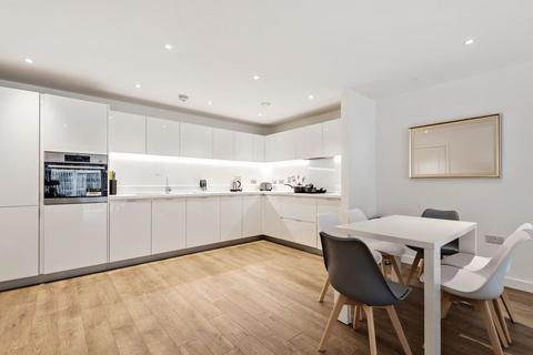 3 bedroom flat to rent, Cording Street, Langdon Park, E14