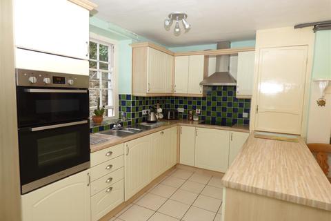 Charter House The Square, Hartland, Bideford, EX39 6BL