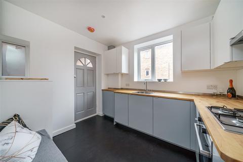 Flat 8, Lynn Court Mitcham Lane, London, SW16 6LL