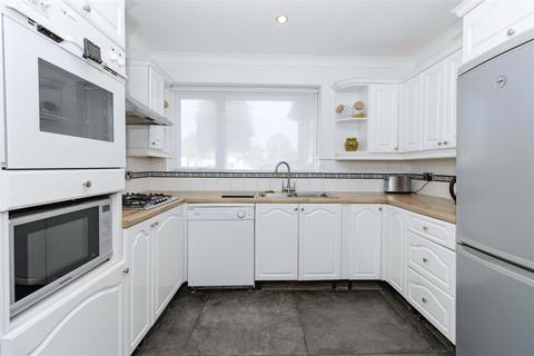 21a Cokeham Road, Sompting, Lancing, BN15 0AE