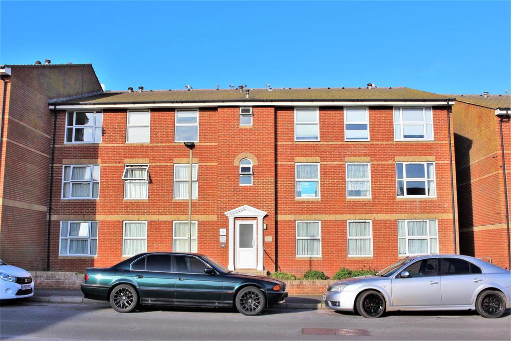 Drake Court, Ringmer Road, Seaford 2 bed flat £205,000
