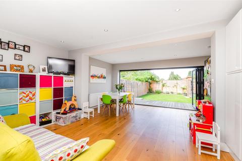 14 Gassiot Way, Sutton, SM1 3BA