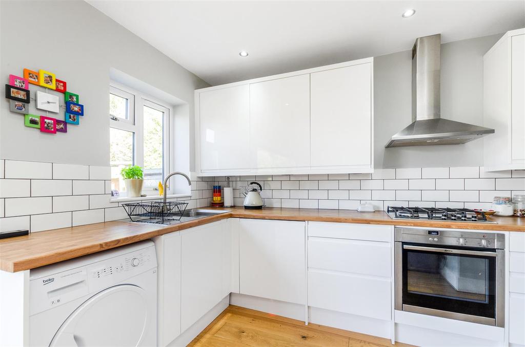 434552863 - 14 Gassiot Way, Sutton SM115.jpg