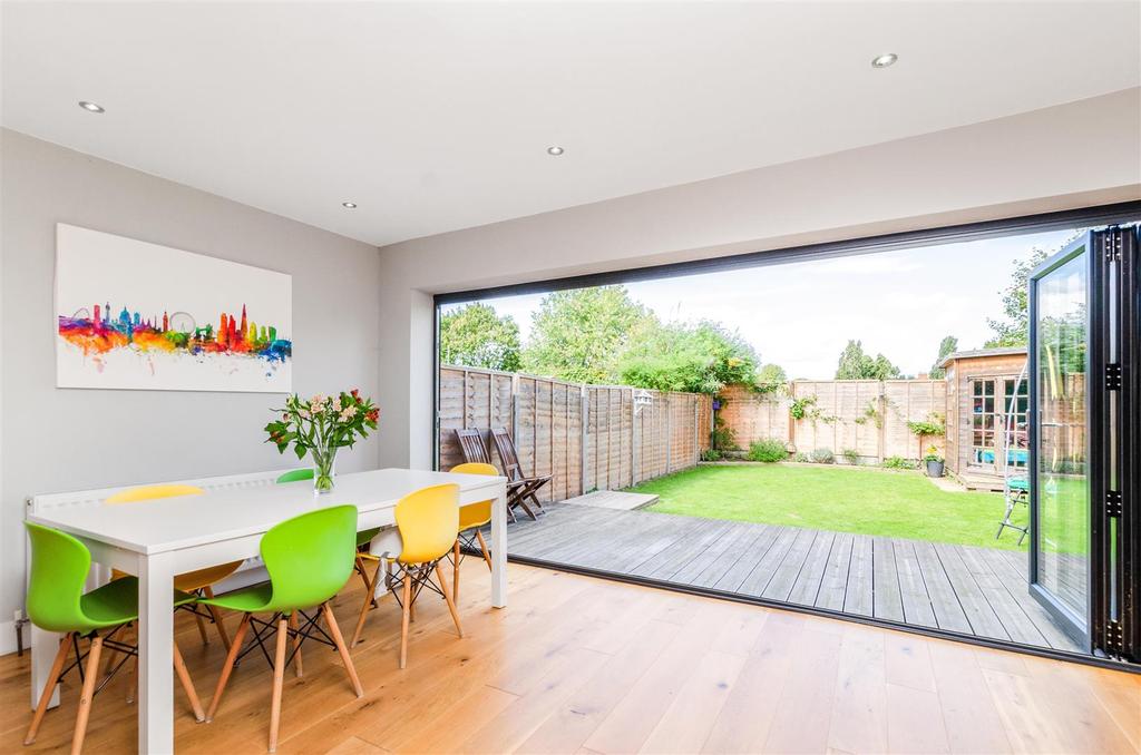 434552863 - 14 Gassiot Way, Sutton SM112.jpg