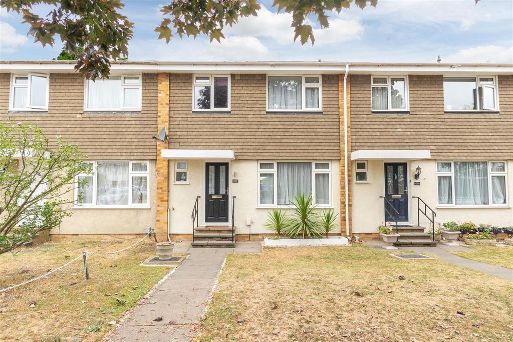 Fleetside, West Molesey 3 bed terraced house £450,000