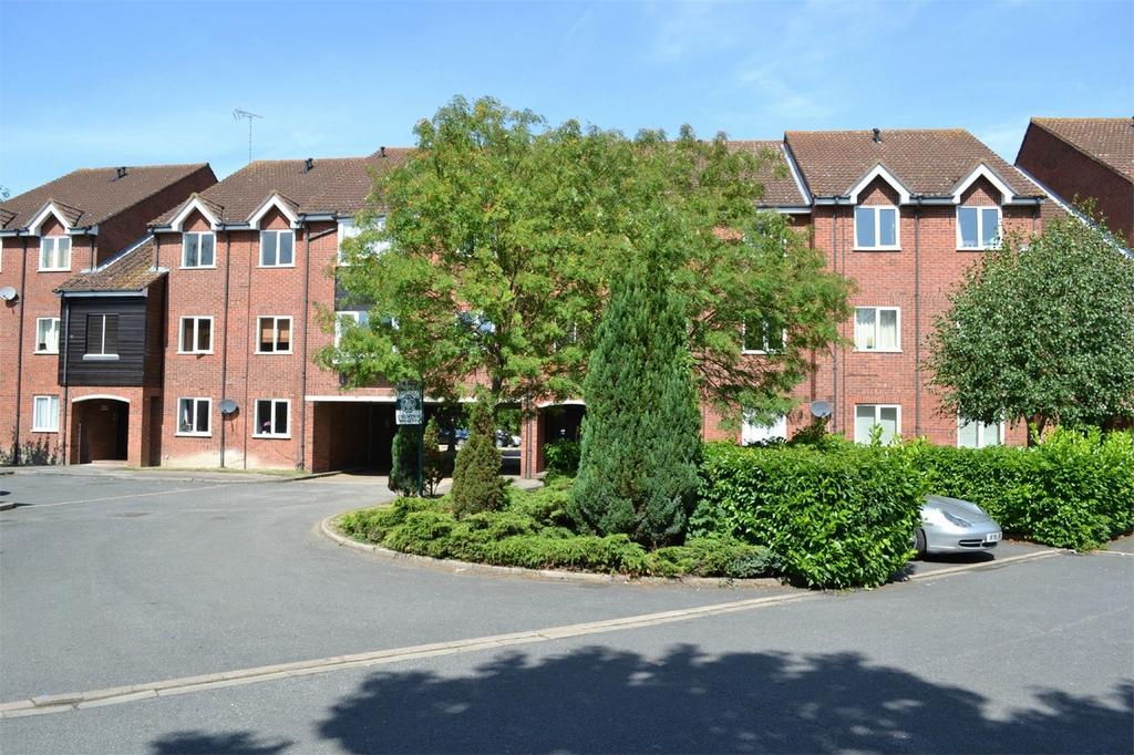 Millstream Close, HITCHIN, Hertfordshire 1 bed flat £600 pcm (£138 pw)
