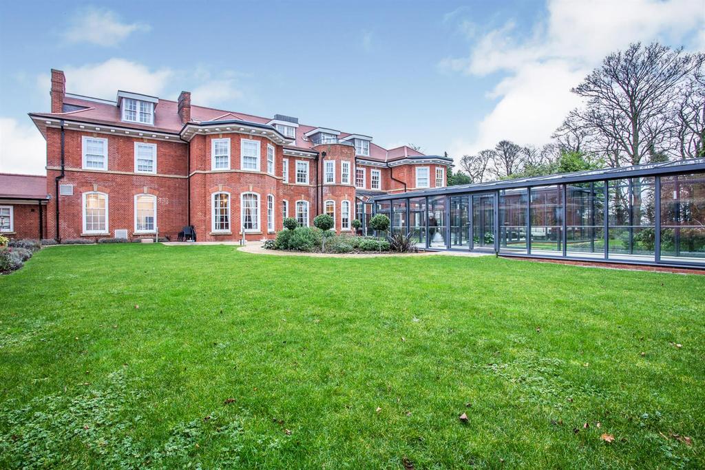 Kenton Lodge.jpg