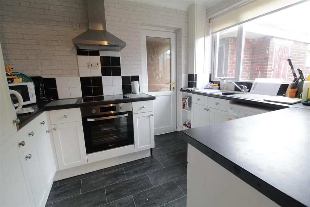 Kingsway, Darlington 3 bed end of terrace house £125,000