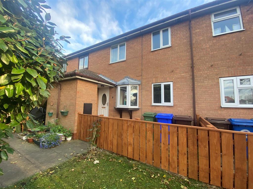 Pickering Avenue, HORNSEA 1 bed terraced house £450 pcm (£104 pw)