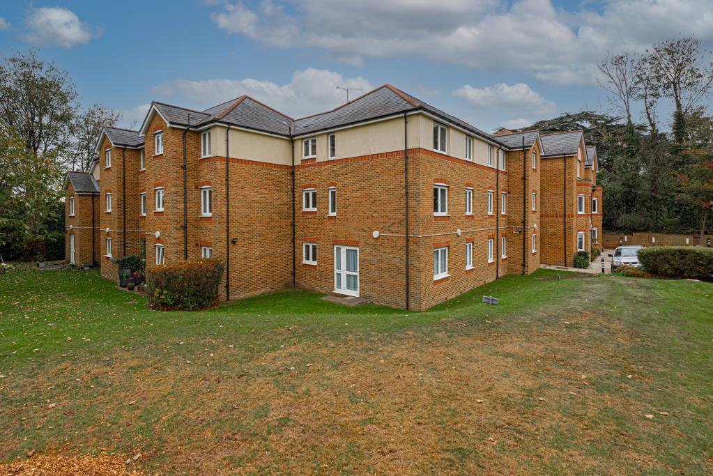 Epsom Road, Epsom 2 bed retirement property £260,000