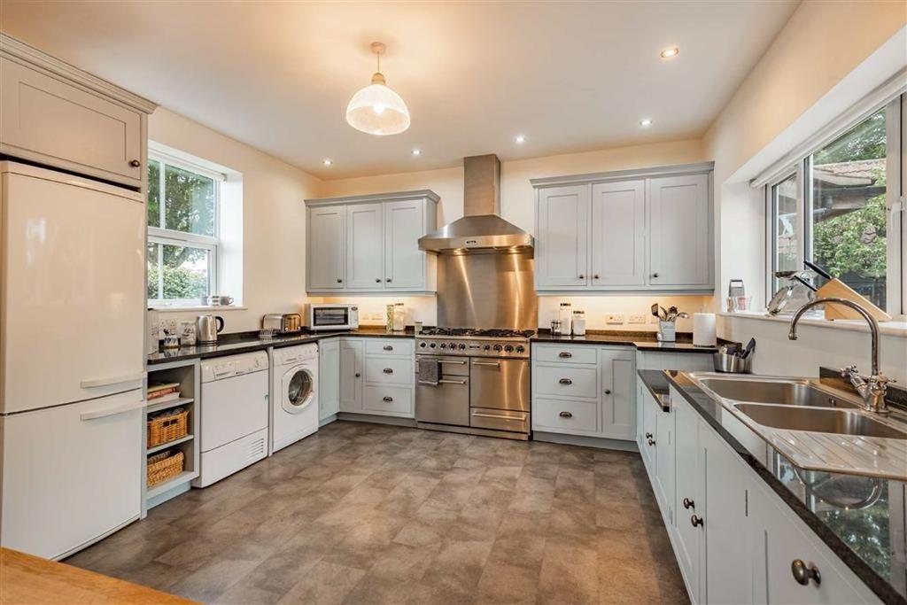 Breakfast kitchen