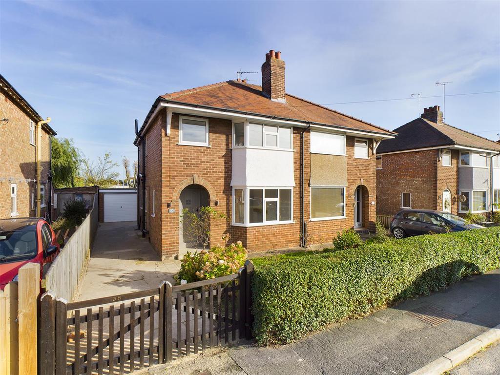 Manorfield Avenue, Driffield 3 bed semidetached house £200,000