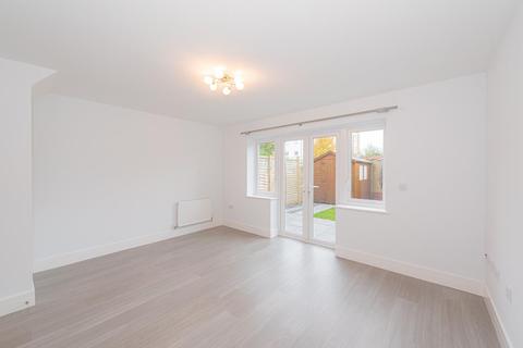 22 Farmside Place, Epsom, KT19 8GW