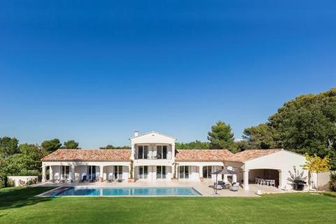 4 bedroom villa, Ménerbes, Vaucluse, Provence-Alpes-Côte d`Azur