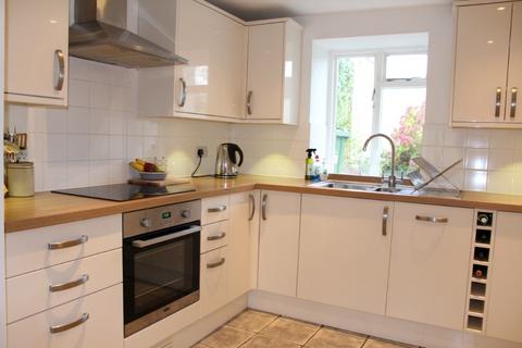 4 bedroom terraced house to rent, Homefield Road, Heavitree, Exeter, EX1