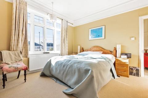 58 Newstead Road, London, SE12 0TB