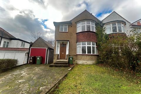 3 bedroom semi-detached house to rent, Downside Road, Sm2