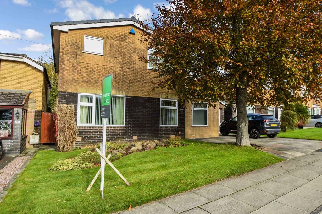 Sunny Bank Road, Bury, BL9 4 bed detached house £465,000