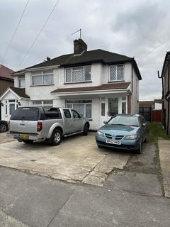 3 bedroom semi-detached house for sale - For Sale By James King Estates –  30 Coronation Road, Hayes, Middlesex UB3 3JT
