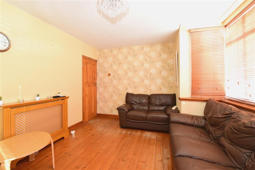 Haig Avenue, Rochester, Kent 2 bed semidetached house £290,000