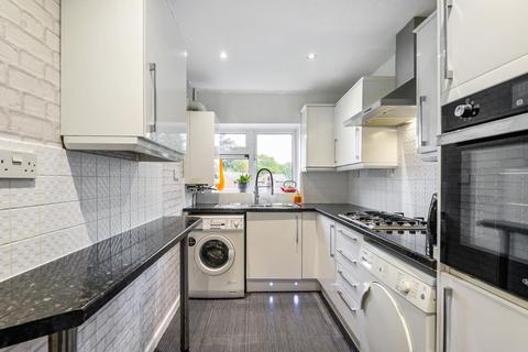195 Cabell Road, Guildford, GU2 8JN