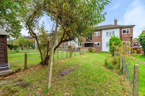 195 Cabell Road, Guildford, GU2 8JN