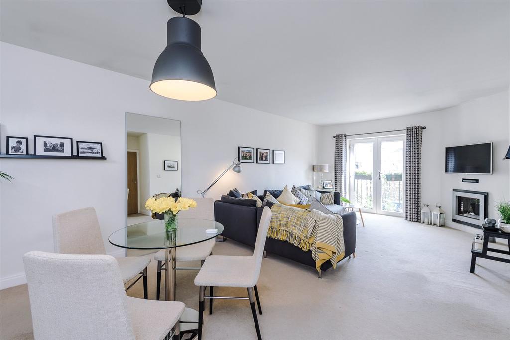 Spring Meadow, Clitheroe, Lancashire 3 bed flat £250,000