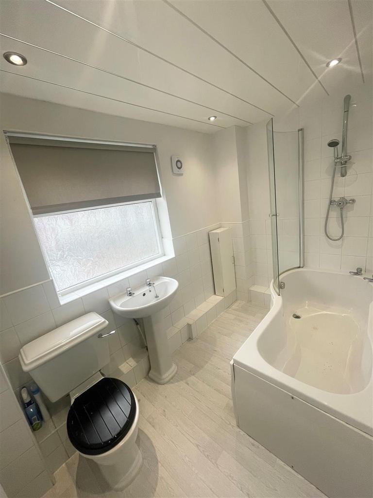 Bathroom/w.c.