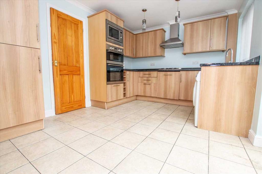 Larne Road, Lincoln 3 bed terraced house £160,000