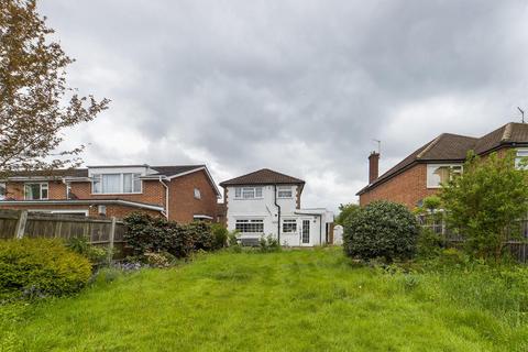 2 bedroom detached house to rent, Deane Avenue, Ruislip Manor, London, HA4