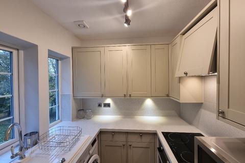 1 bedroom flat to rent, Hill House