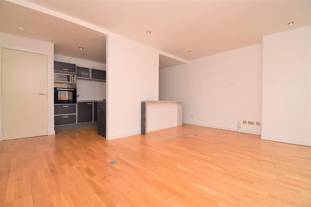 Hastie Street, Flat 3/2, Yorkhill, Glasgow, G3 8AE 3 bed flat £1,300
