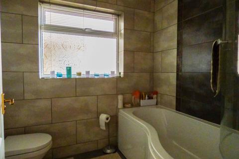 16 Ancaster Road, Whickham, Newcastle Upon Tyne, NE16 5BE