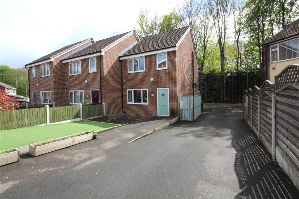 Somerdale Mews, Bramley, LS13 3 bed terraced house £220,000