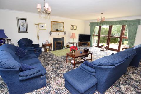 4 bedroom detached house for sale - Countess Road, Amesbury, Salisbury, SP4 7DW