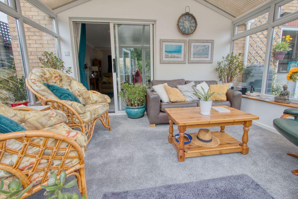 Harp Chase, Taunton TA1 3RY 4 bed detached house £415,000