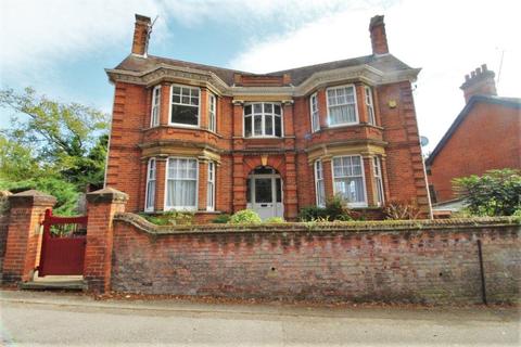 22 Tuddenham Road, Ipswich, IP4 2SG