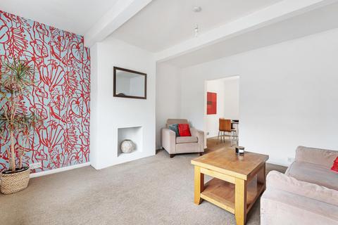 8 Downing Avenue, Guildford, GU2 7SY