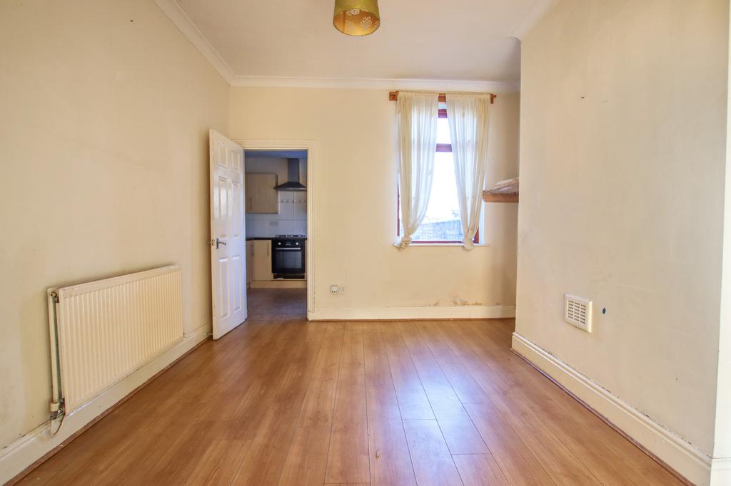 Marsh House Lane, Warrington, WA1 2 bed terraced house £120,000