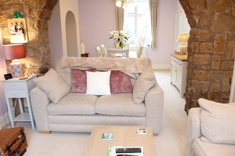 Lounge / Dining room