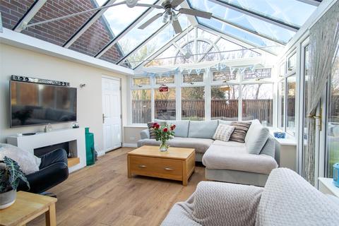 20 Edith Close, Burnham-on-sea, TA8 2NR