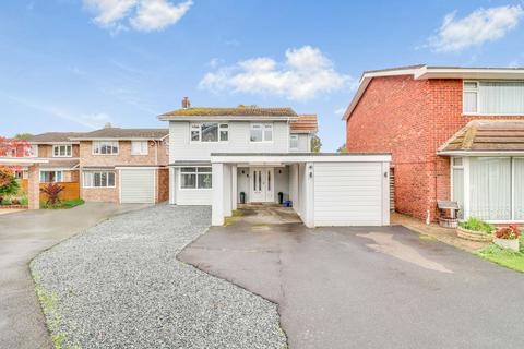 153 Raphael Drive, Shoeburyness, Southend-on-sea, SS3 9UR