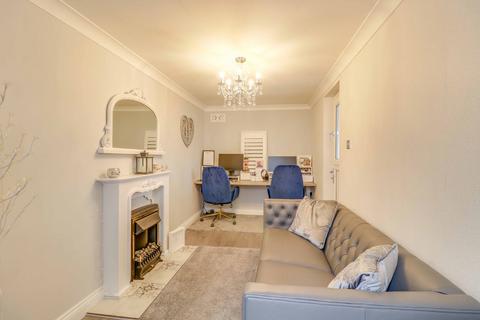 153 Raphael Drive, Shoeburyness, Southend-on-sea, SS3 9UR
