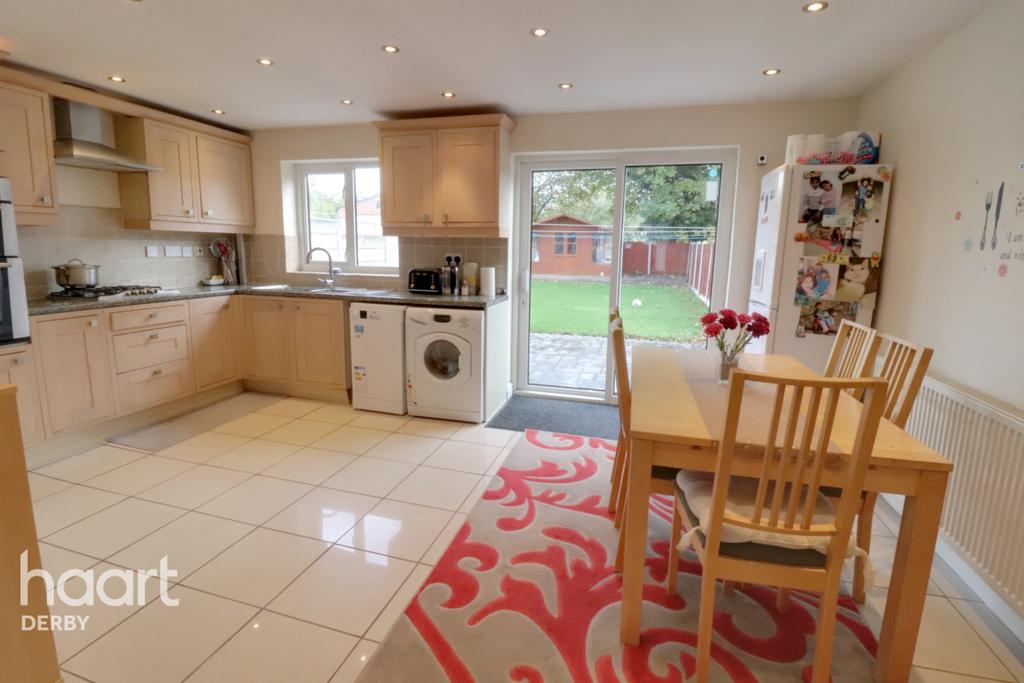 Repton Avenue, Littleover 3 bed semidetached house £240,000