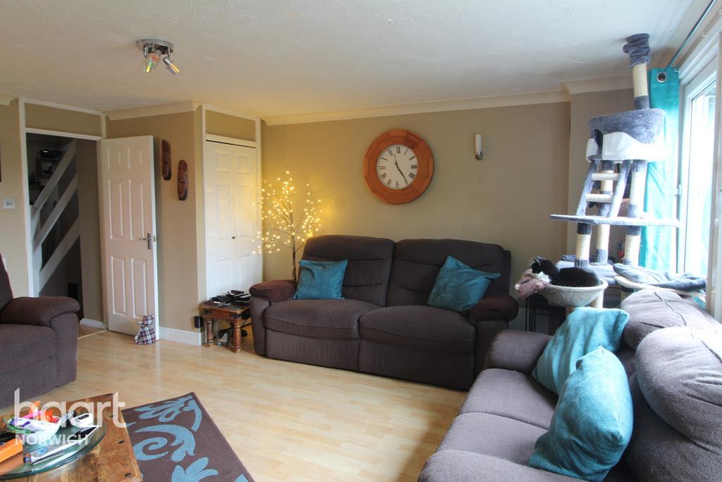 Gunton Lane, Norwich 3 bed terraced house £180,000