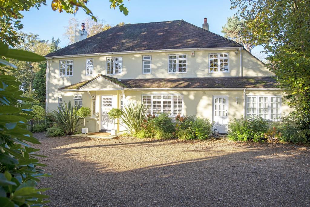 Westcar Lane, Hersham, Hersham, KT12 6 bed detached house £2,150,000