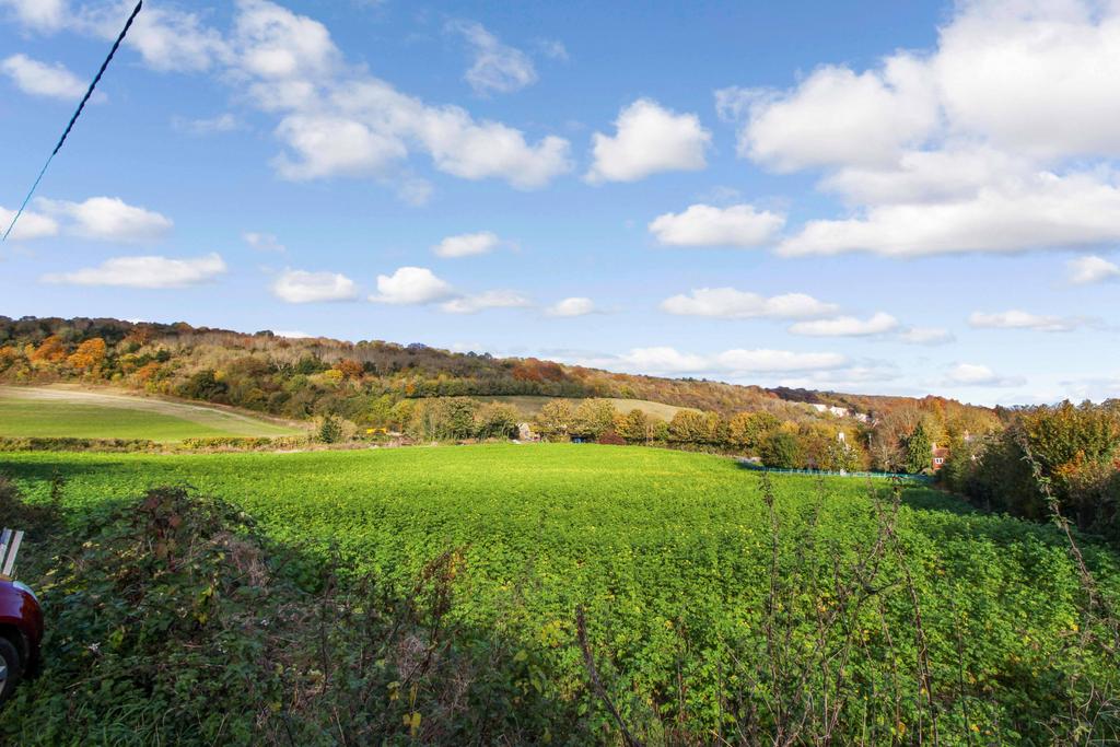 Primrose Road, Upper Halling, Kent... 3 bed semidetached house £310,000