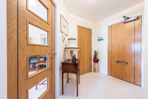 1 bedroom retirement property for sale - 60 Lyle Court, 25 Barnton Grove, Barnton, Edinburgh, EH4 6EZ
