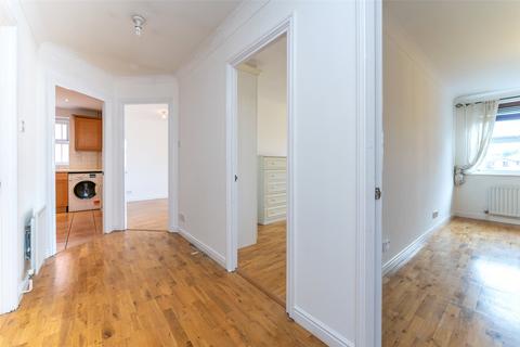 2 bedroom flat to rent, Parham House, Chatsworth Square, Hove, East Sussex, BN3